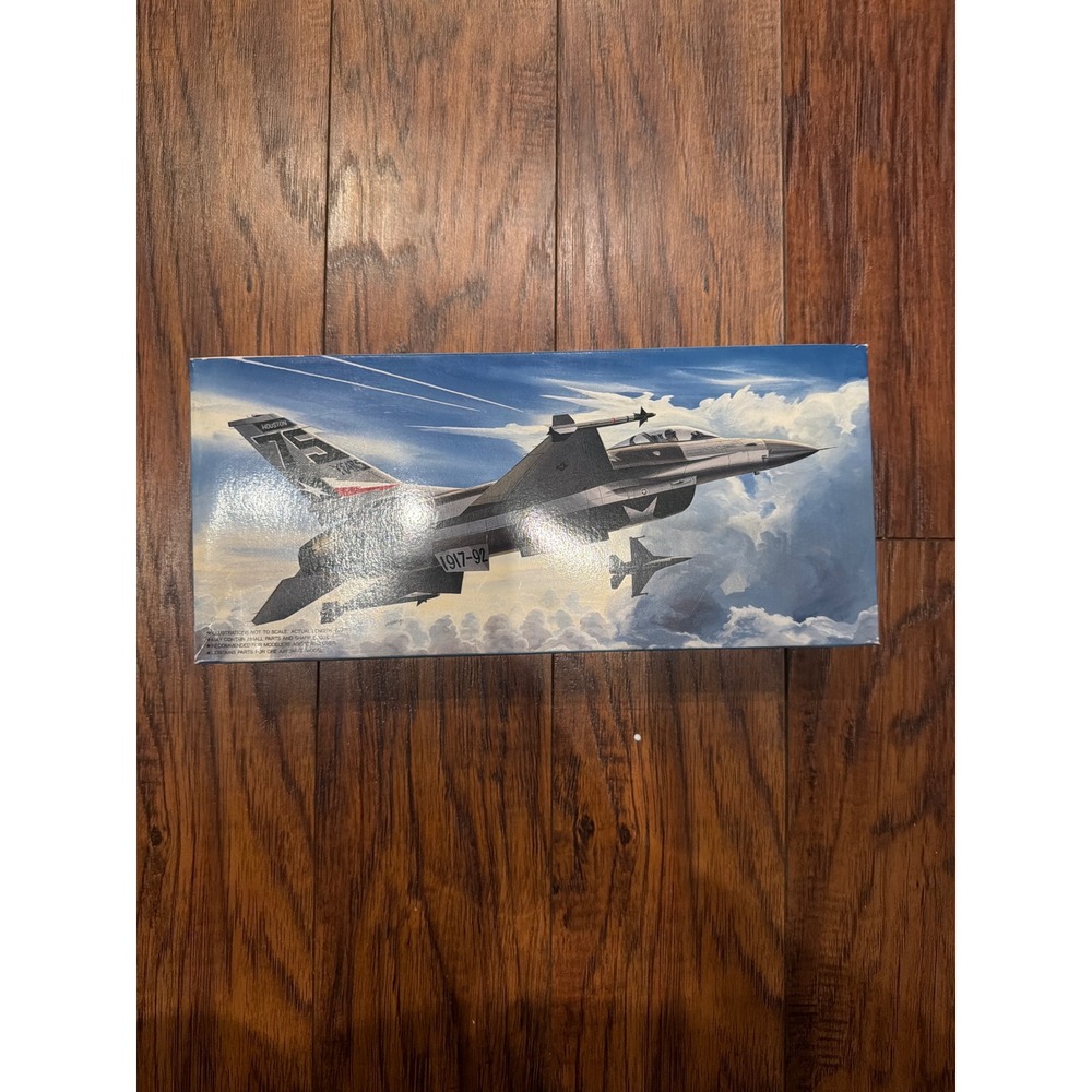 Fujimi 1/72 Lockheed F-16ADF Texas ANG Balls 1 Model Kit 27024 1994
